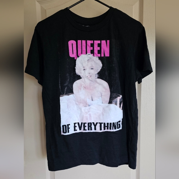 Marilyn Monroe XXL Queen Of Everything Short Sleeve T Shirt - Picture 1 of 3
